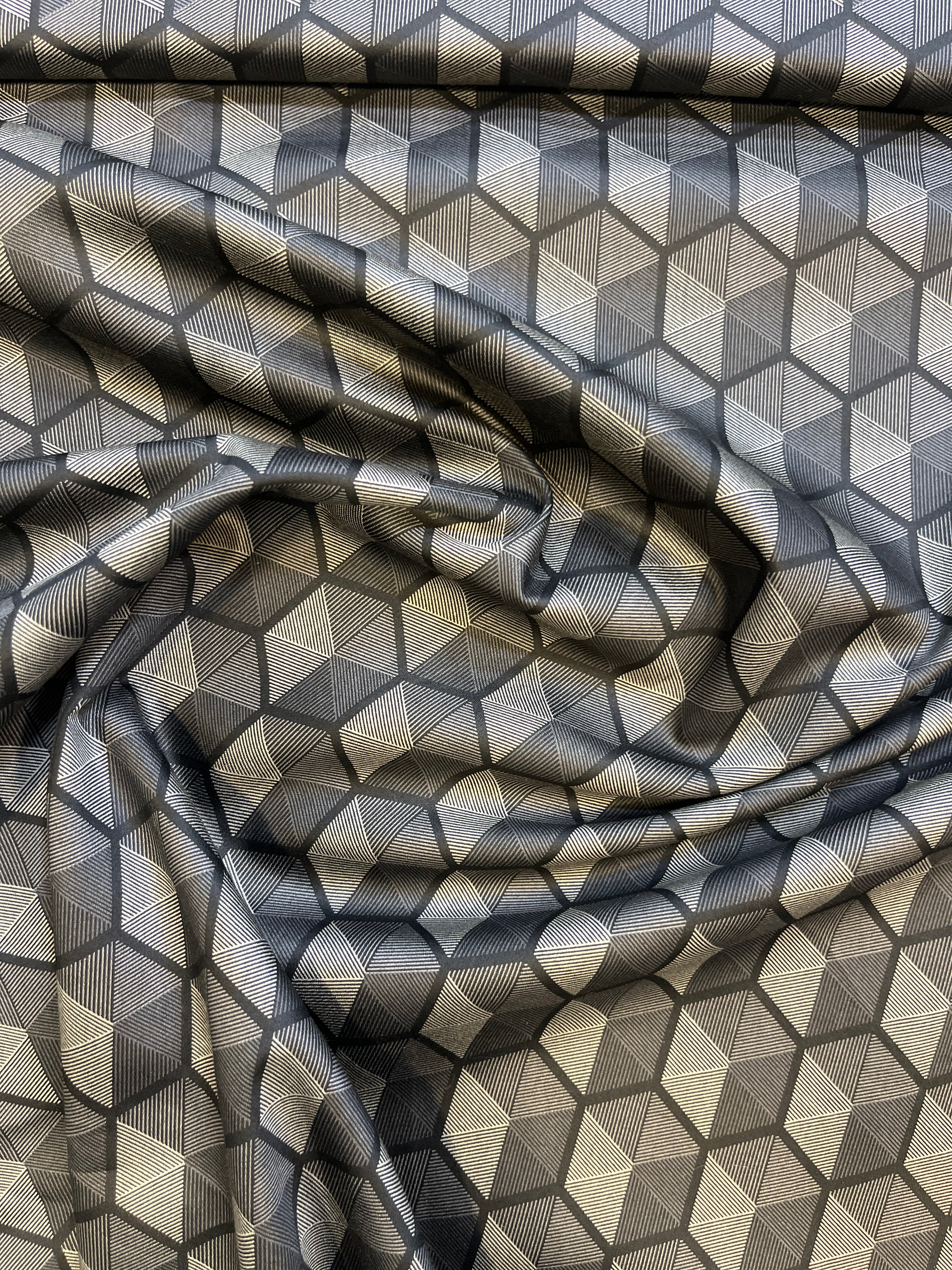 100% Giza Cotton Mosaic Printed Shirting Fabric