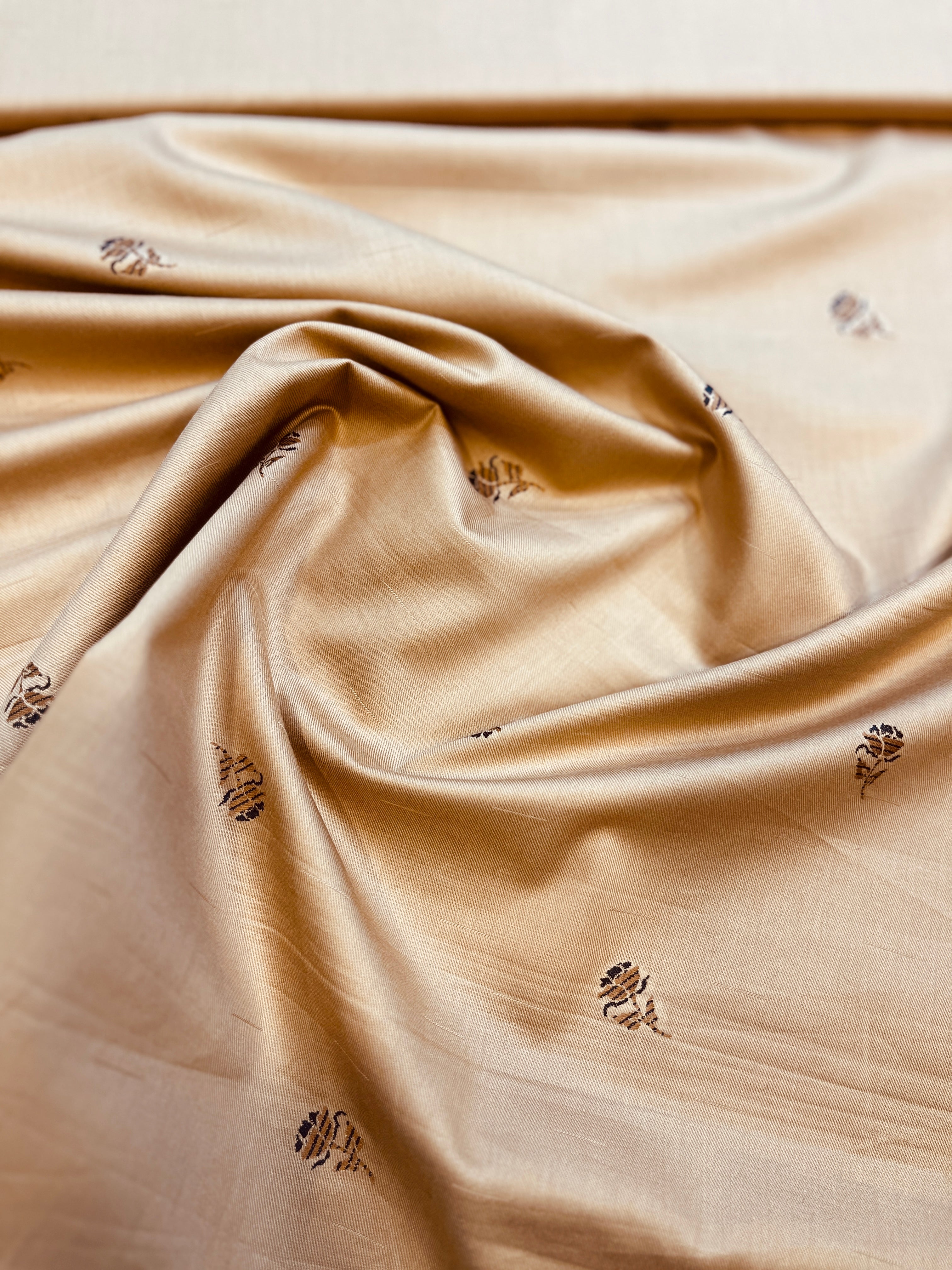 100% Giza Cotton Beige Floral Printed Shirting Fabric