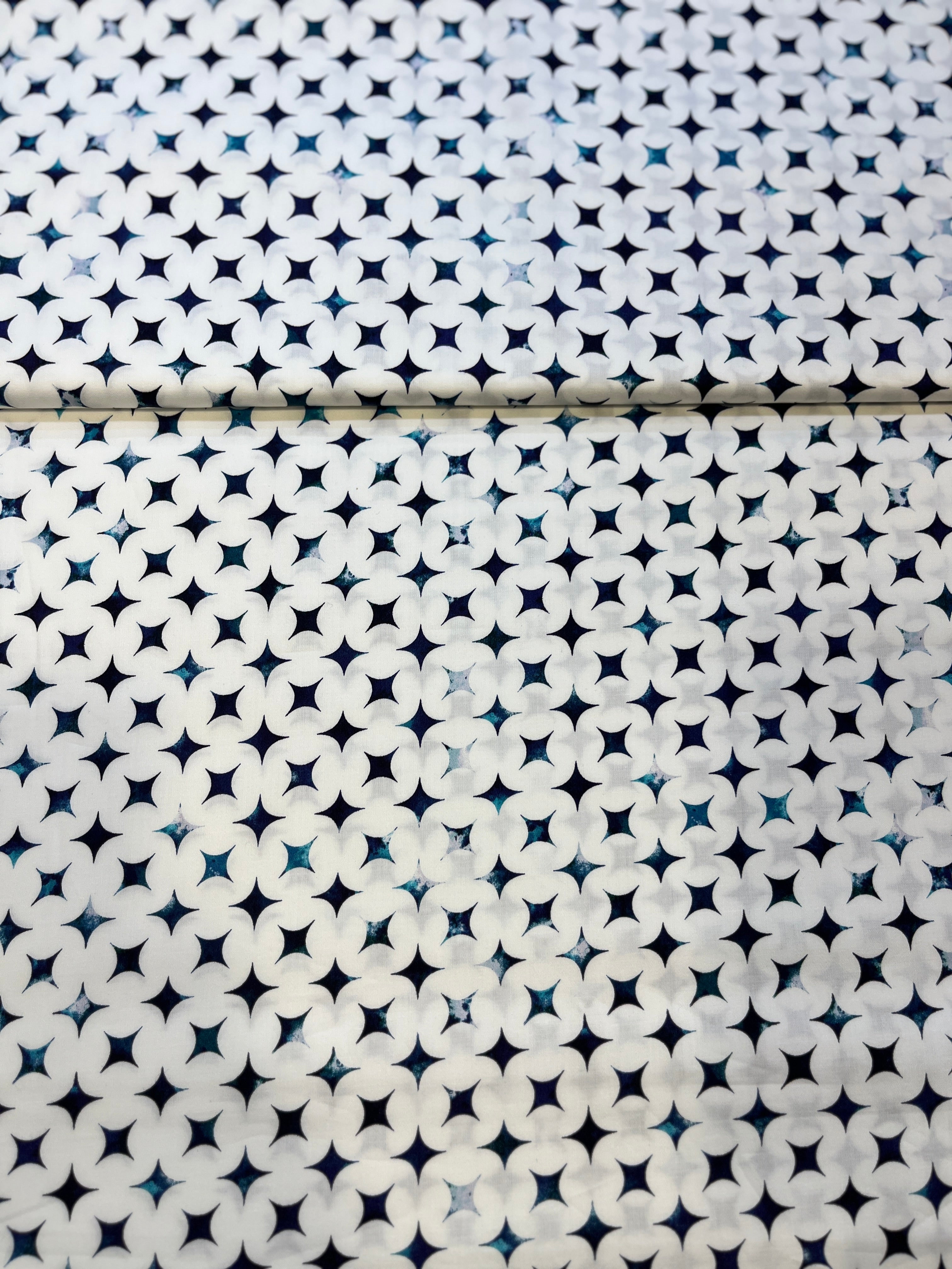 100% Giza Cotton Star Look Digital Print White Shirting Fabric